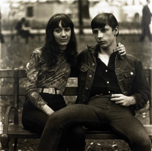Diane Arbus: “Young Couple on a Bench”, 1965. 15 13/16 x 19½ inches. Edition 8/75. Gift of C. Jane Hurley Wilson ’64 and Michael G. Wilson.