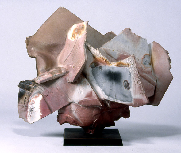 Paul Soldner: “Pedestal Piece (907)”, 1990. Raku.